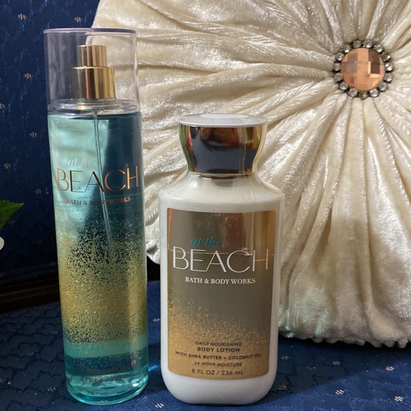 BATH & BODY WORKS SET. . . AT THE BEACH SCENT - Picture 2 of 6